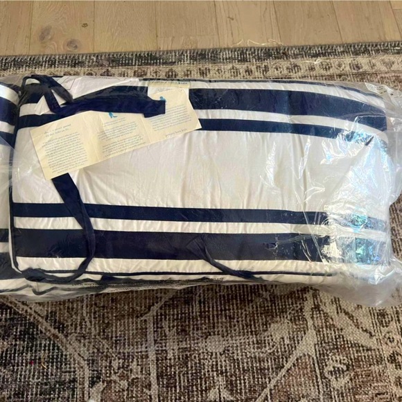 Pottery Barn Other - Pottery barn crib bedding in excellent condition!